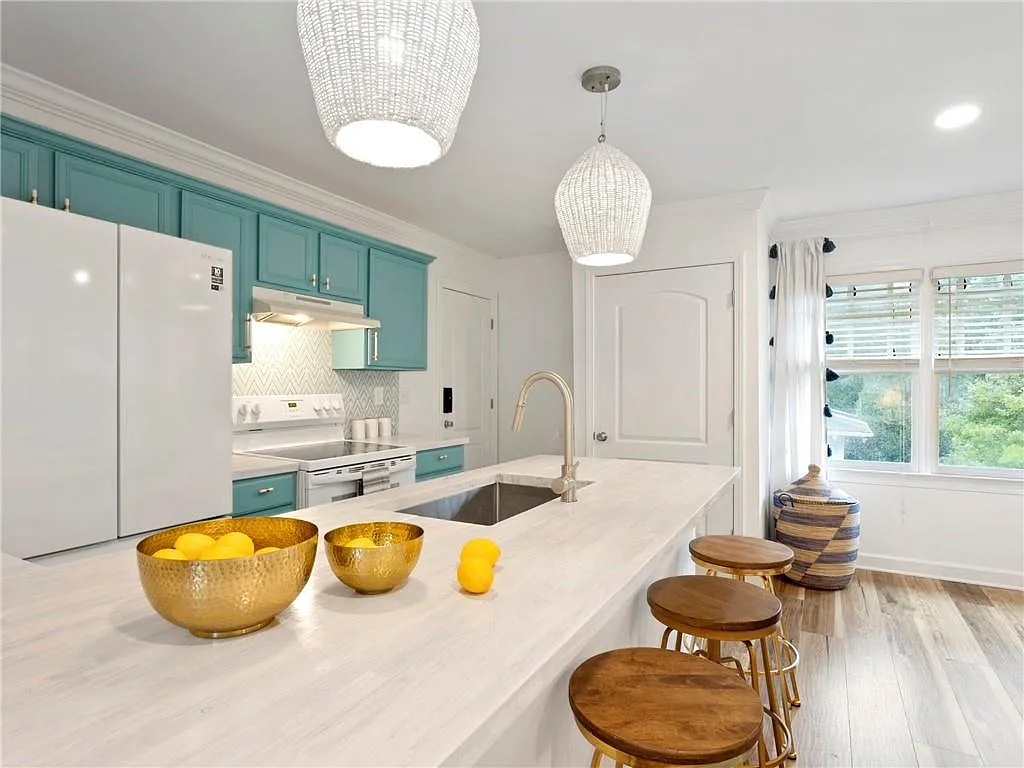 1 bed, 1.5 bath, 400 sqft, $2,800 — Photo 3