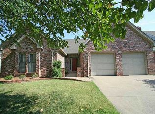 1910 Glynnwood Dr, Bartlesville, OK 74006