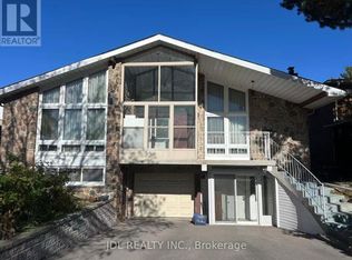 64 Charlton Blvd, Toronto, ON M2M1B9