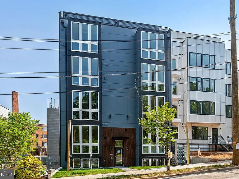 2213 M St NE #13 — Photo 15