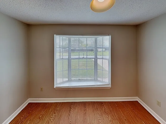 2626 Pinewood Blvd S — Photo 6