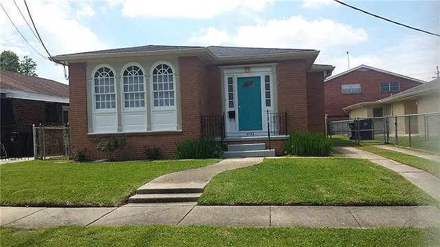 4736 Saint Anthony Ave — Photo 1
