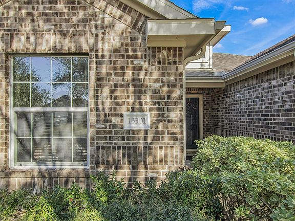 3rd image of 13301 Baron Hill Ln