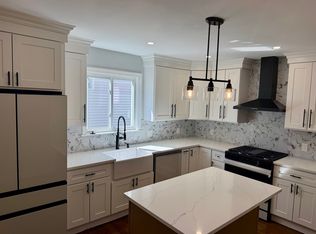 60-62 Wellsmere Rd #1, Roslindale, MA 02131