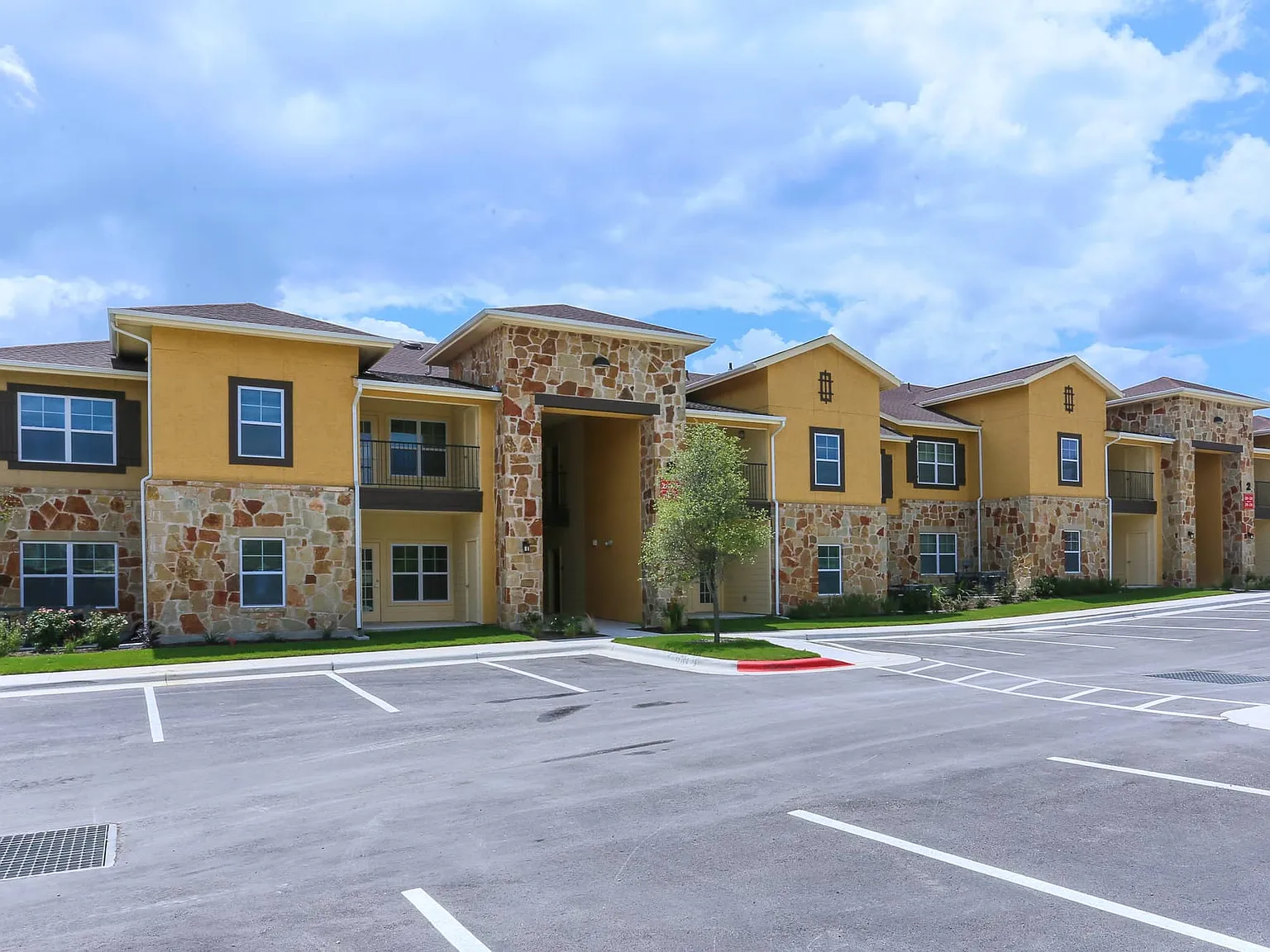 Fairway Landings at Plum Creek — Photo 1