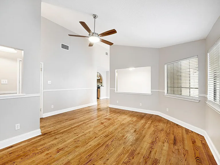 3006 Linnet Dr — Photo 7