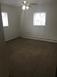 Hallwood Manor Apartments — Photo 28