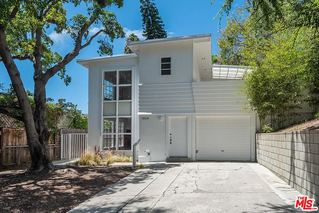 2 bed, 3.0 bath, 1860 sqft, $6,795 — Photo 1