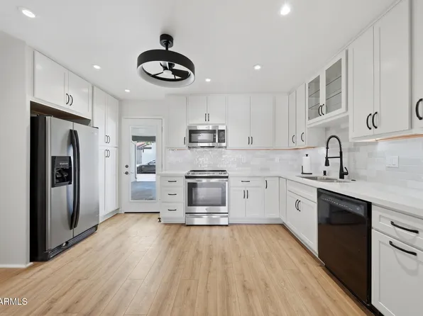 2847 N 49TH Place, Phoenix, AZ 85008