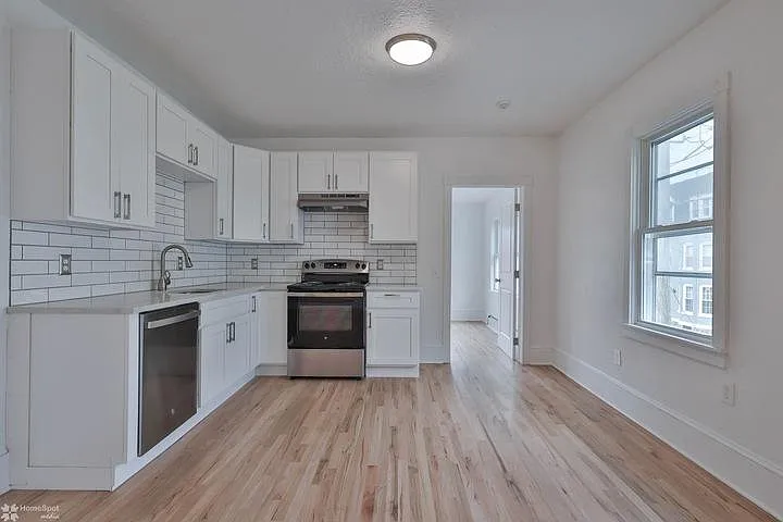 1154 Northampton St #3 — Photo 8