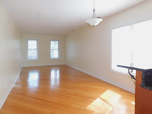 2106 Jackson Ave #2A Photo 1