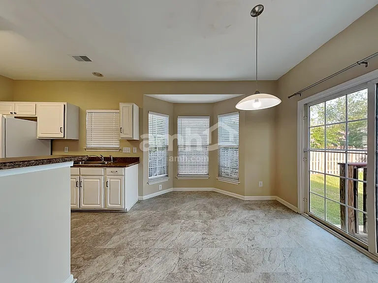 25 Bellows Falls Dr — Photo 3