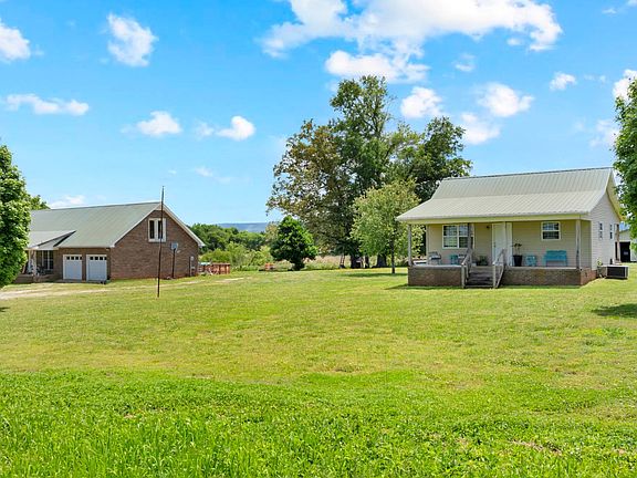 4th image of 235 Breezy Knoll Ln