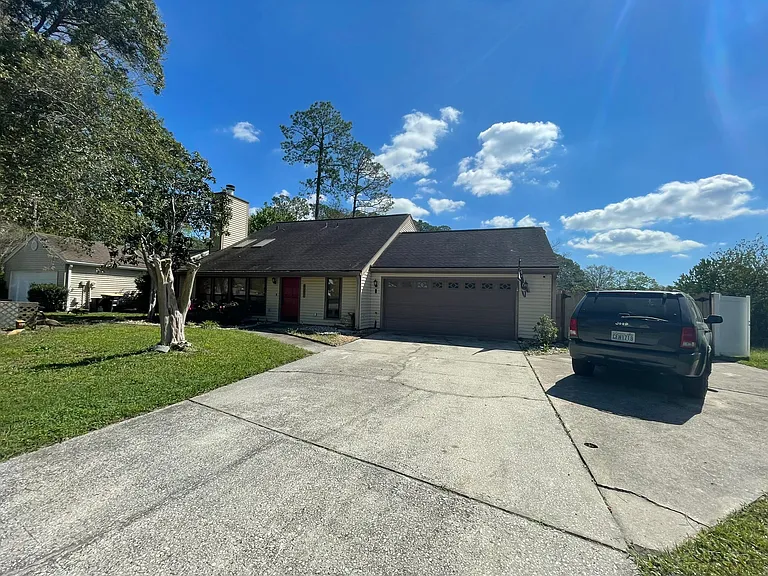 8151 Loch Lomond Ln — Photo 9