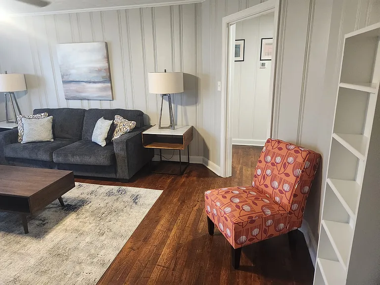 151 S Green St #3 — Photo 2