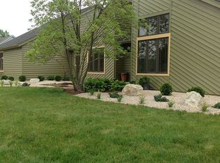 9354 Foxburrow Way, Washington Township, OH 45458