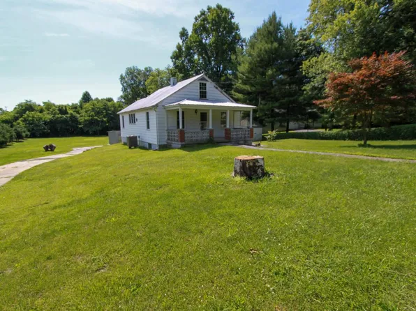 828 Welltown School Rd, Martinsburg, WV 25403