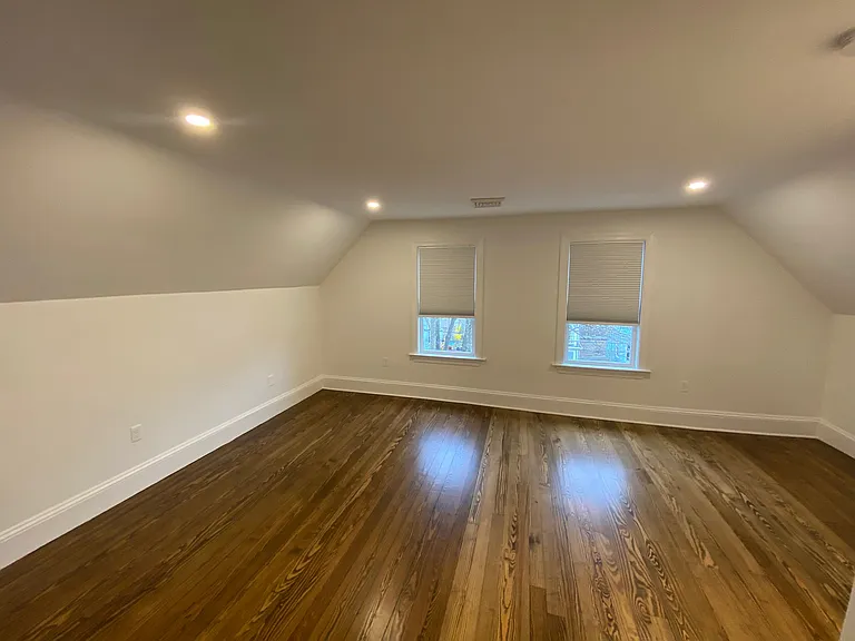 37 Spencer Ave #3 — Photo 3