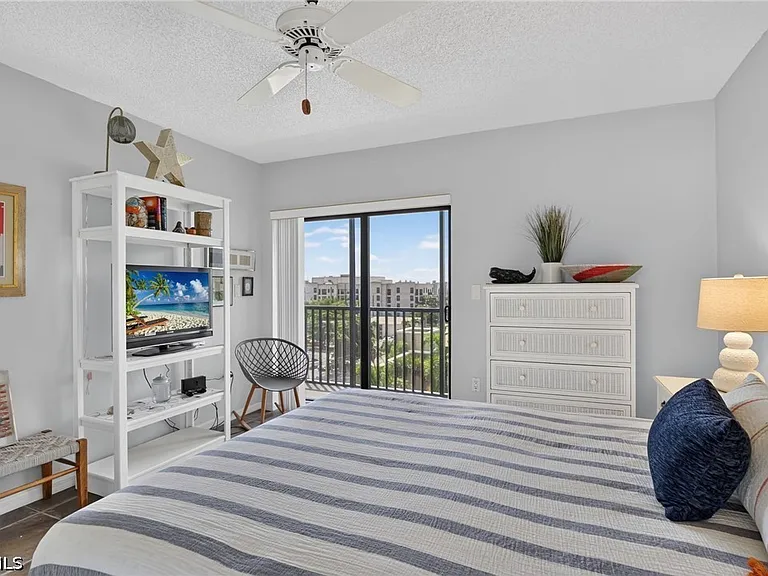 1900 Virginia Ave #503 — Photo 34