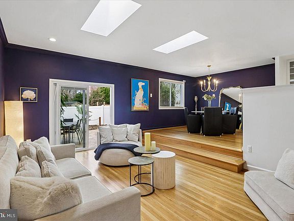 3rd image of 11700 Seven Locks Rd