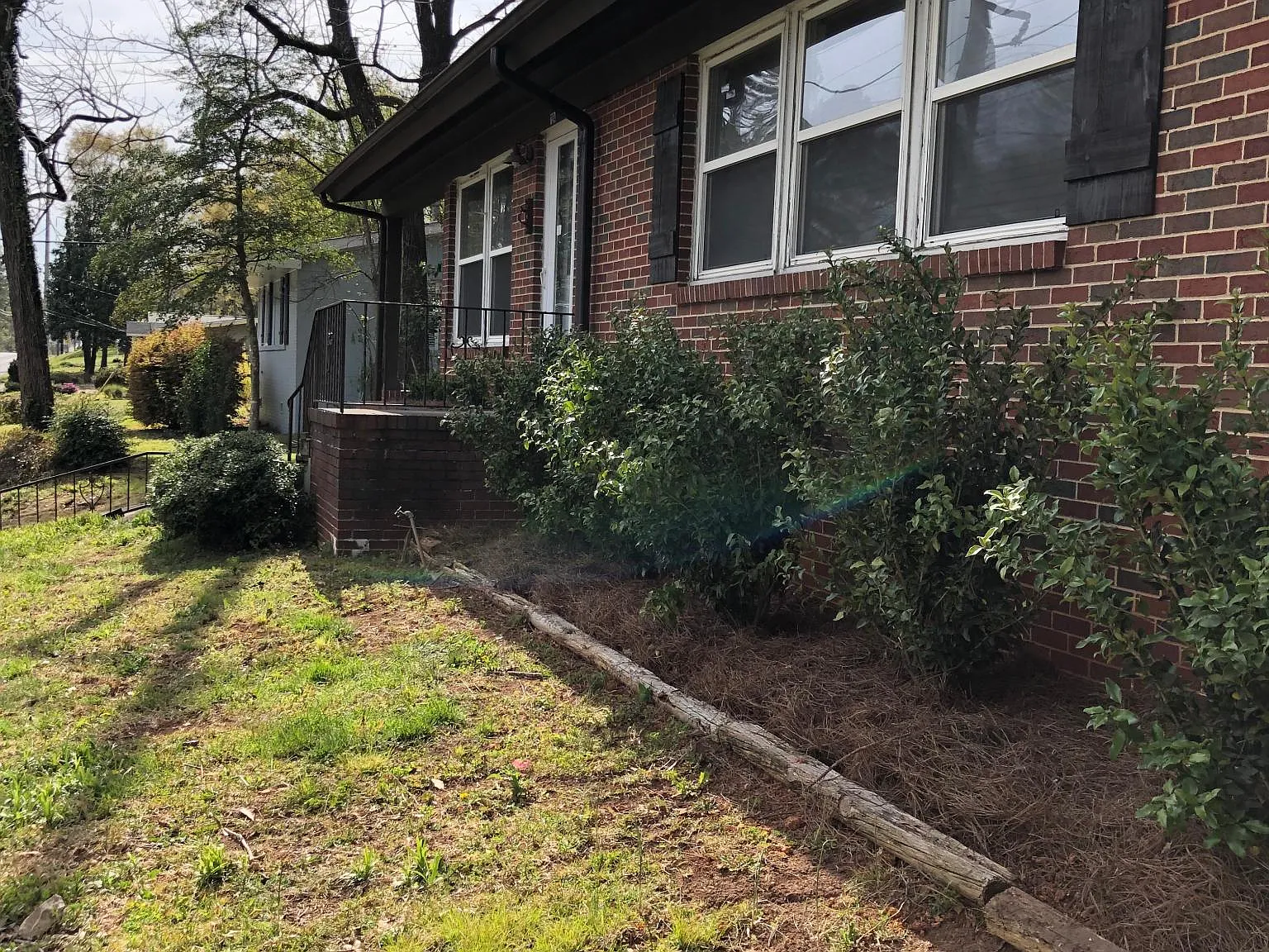 1104 Montclair Rd — Photo 2