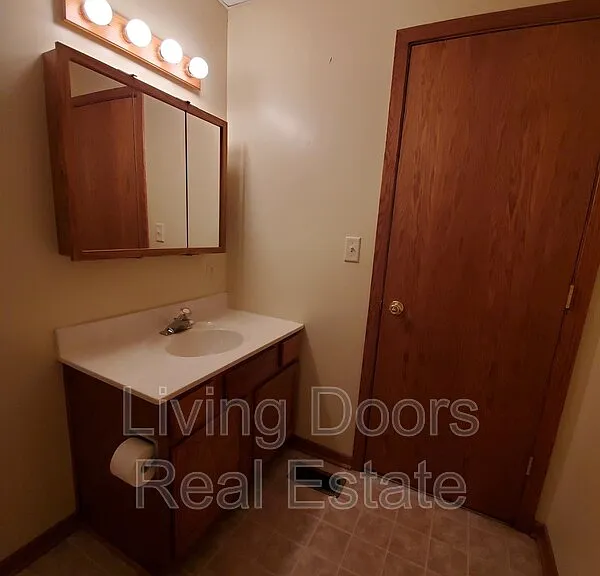 15 Jackson Ave #3 — Photo 7