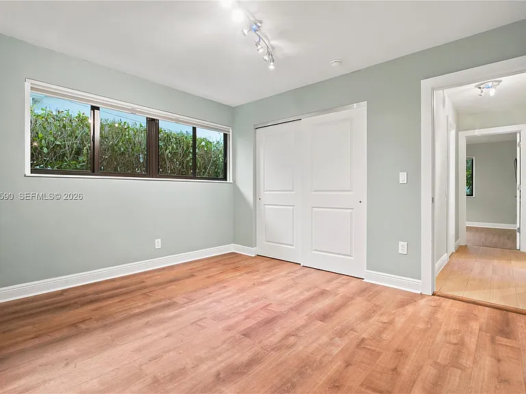 835 Malaga Ave — Photo 20