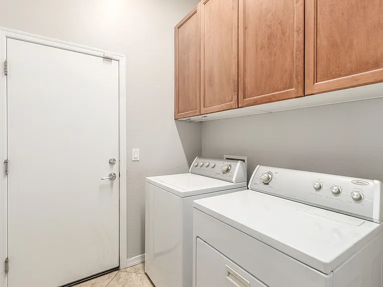 2789 N Heritage St — Photo 48