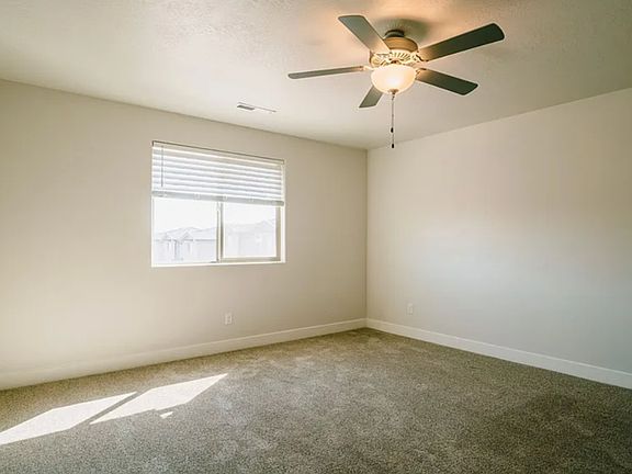 5th image of 1005 N Tortoise Rock Dr Unit 29