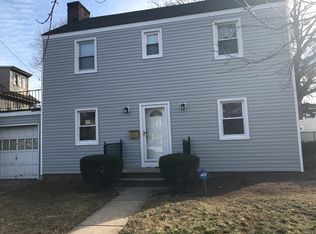 29 S Prospect Ave, Bergenfield, NJ 07621