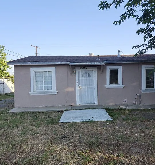 25795 Walker St — Photo 1