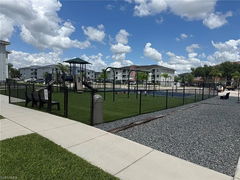 3939 Pomodoro Cir #102 — Photo 10