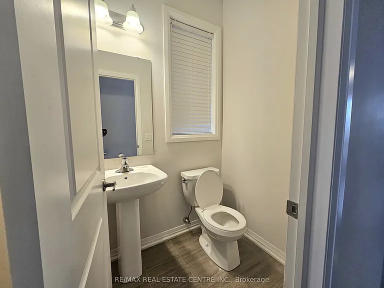 109 Freedom Cres — Photo 13