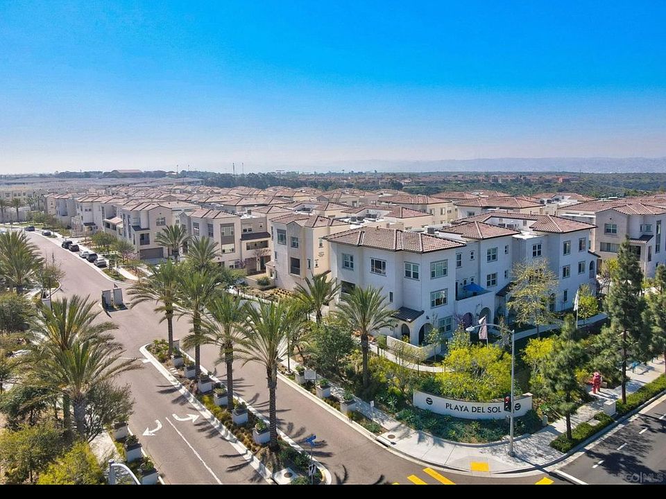 1st image of 5412 Calle Sandwaves #168