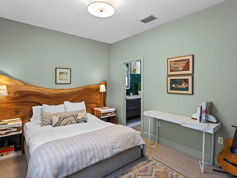 2115 W Watrous Ave — Photo 37