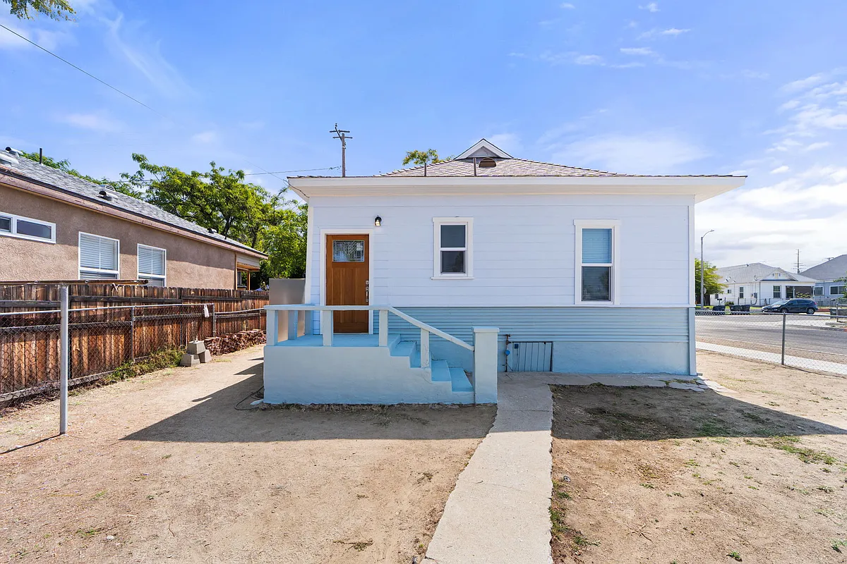Building Photo - 1003 Alta St #B