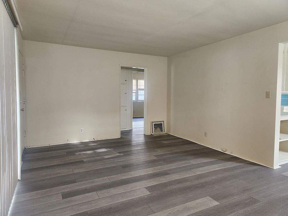 1st image of 834 W Huntington Dr APT 12