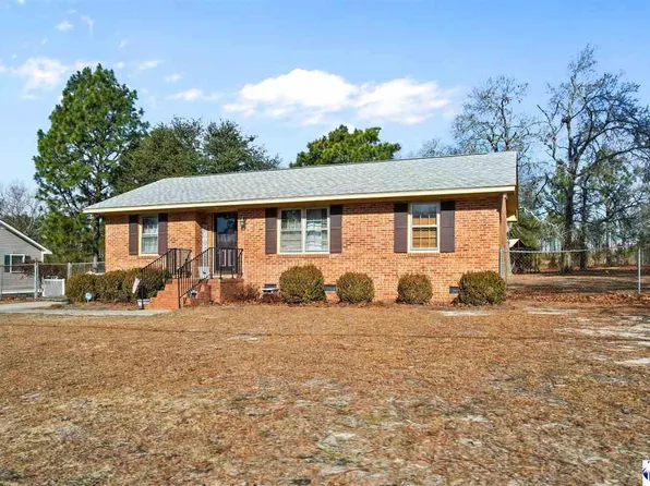 216 Hickory Dr, Hartsville, SC 29550