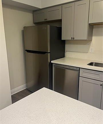 3rd image of 4523 Cleveland Ave #B2