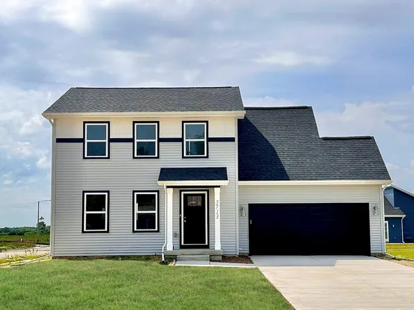 1524 Dahlia Dr #22, Stoughton, WI 53589