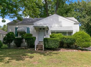 11047 Saint Kevin Ln, Saint Ann, MO 63074