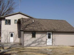 2838 210th St, Earlville, IA 52041