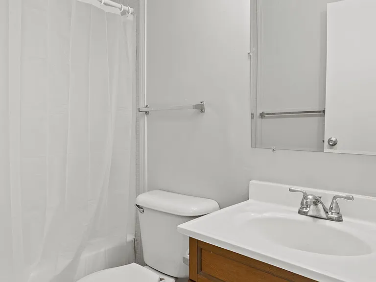 Union Pointe — Photo 17