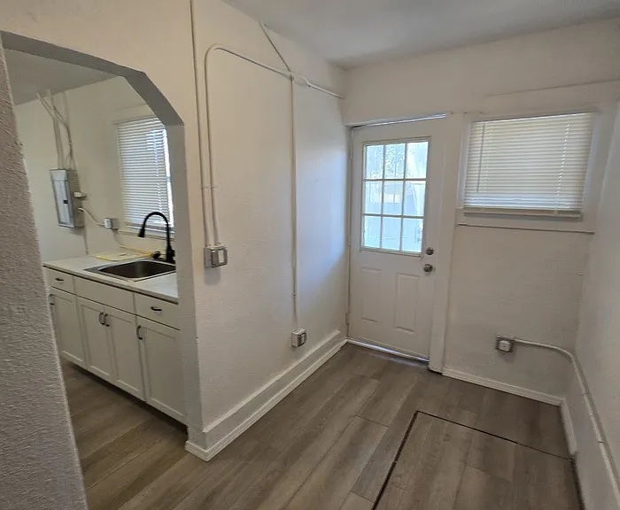 108 Mesa St SE #108 — Photo 5