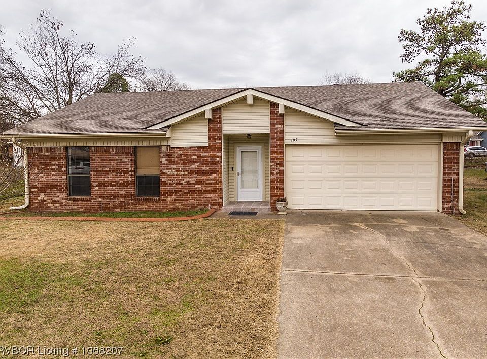 107 S 39th St, Van Buren, AR 72956 | Zillow