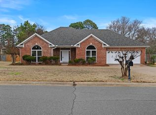 4404 Lexington Park Cir, Bryant, AR 72022