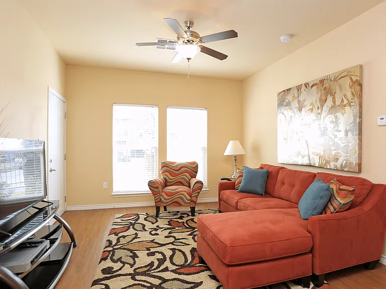 Cimarron Court Apartments — Photo 5