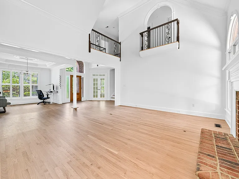 18716 Hammock Ln — Photo 21