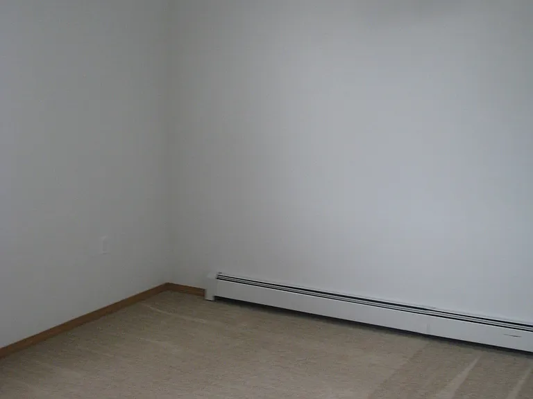 1270 Broadway St — Photo 4