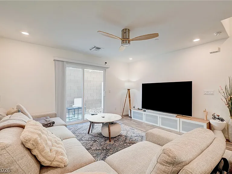 5641 Fathom Blue St — Photo 9